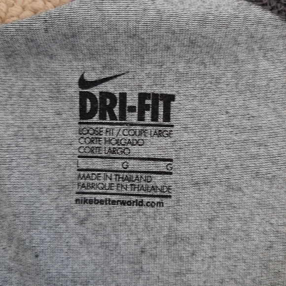 Nike Elastika Tank Top - Picture 5 of 7